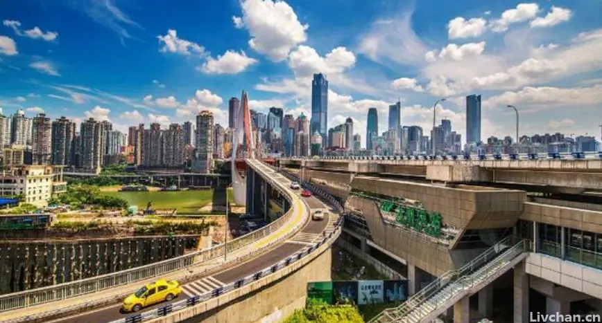 重庆-“最神奇”的城市，楼顶是马路，车在“空中”跑
