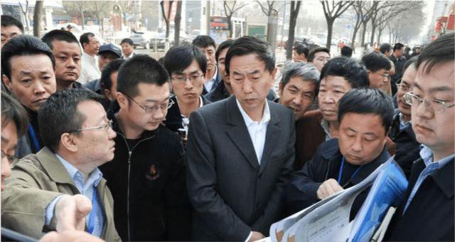 耿彦波市长：从“耿疯子”到“耿菩萨”