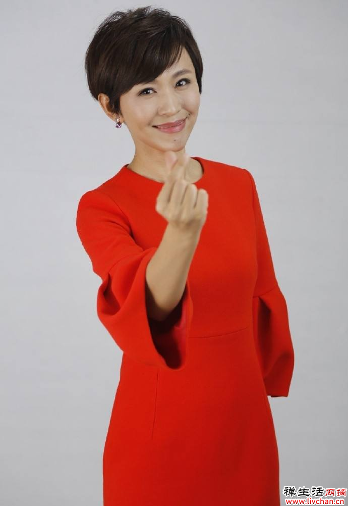 《新闻联播》欧阳夏丹：父亲早逝，她托起母亲的晚年