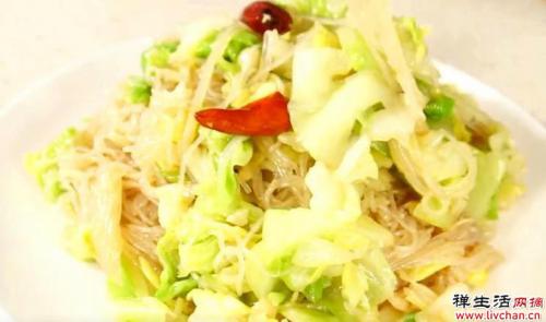 包菜粉丝凉拌，我家米饭都不够吃，开胃解馋适合天热吃
