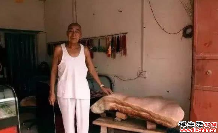 “猪肉”石头，有人出价10万为何不卖？
