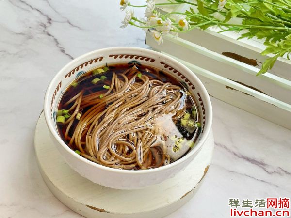 阳春荞麦面我家吃了十年，竟然还没吃腻！