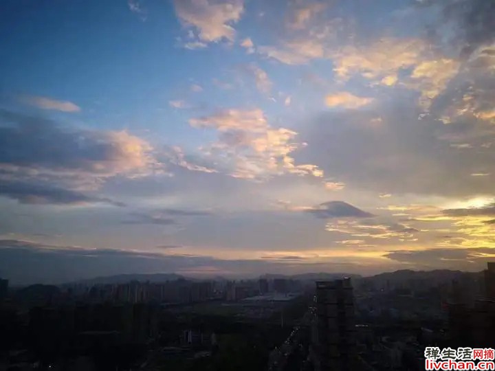 挫折吻我 报之以歌