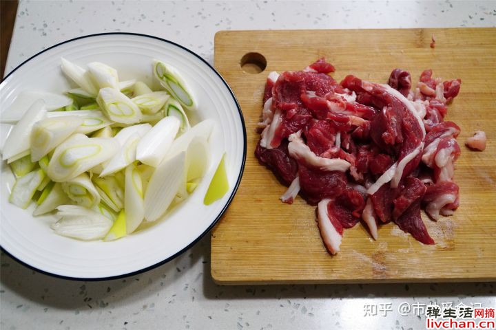 如何做出一盘好吃正宗的葱爆羊肉？