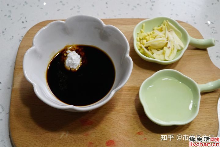 如何做出一盘好吃正宗的葱爆羊肉？