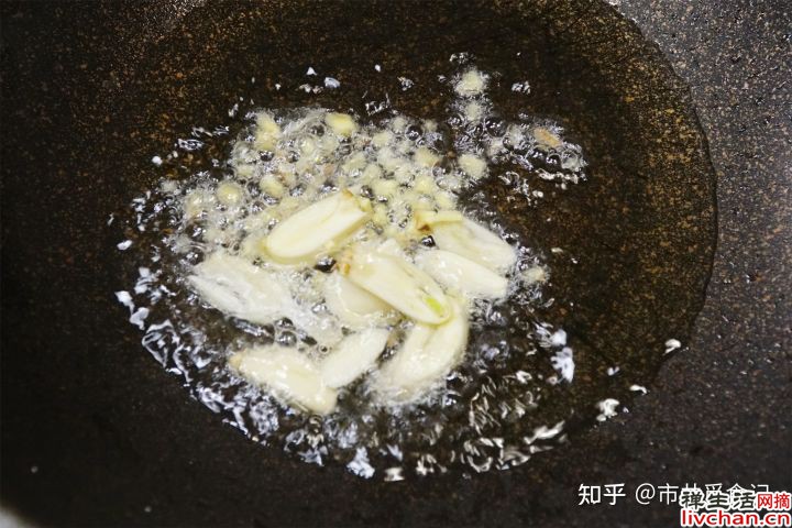 如何做出一盘好吃正宗的葱爆羊肉？