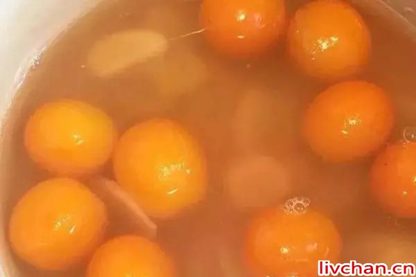 把它蒸熟，只吃一口，专治咳嗽，管两三年不再发！