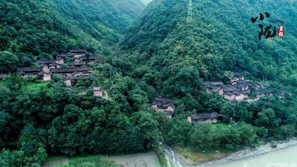 故乡门前的那条小河