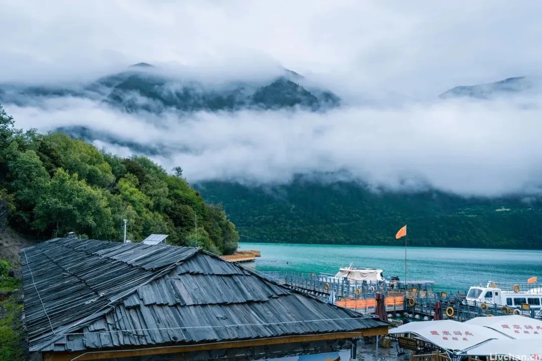 两首《秋日》，流丽自然，技法高超，更饱含理趣