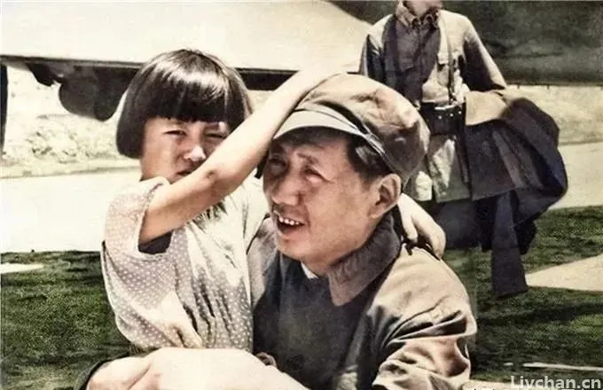 王若飞之子忆西柏坡岁月:“天塌下来有毛主席顶着”