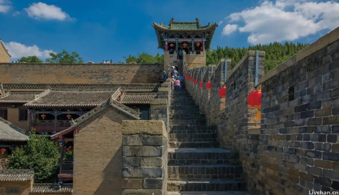 人生在世，放下你的“假想敌”，便活得轻松了