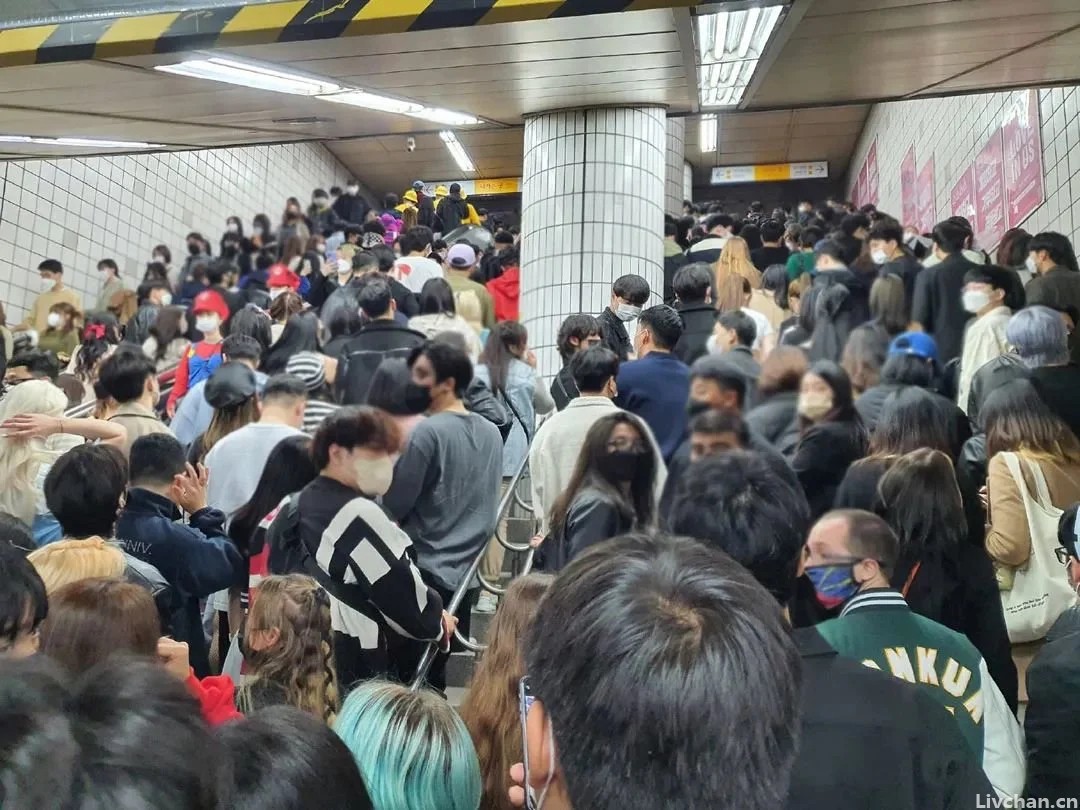 唐驳虎：韩国踩踏事故超150人死亡，为何酿成大悲剧？