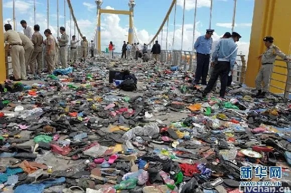 唐驳虎：韩国踩踏事故超150人死亡，为何酿成大悲剧？