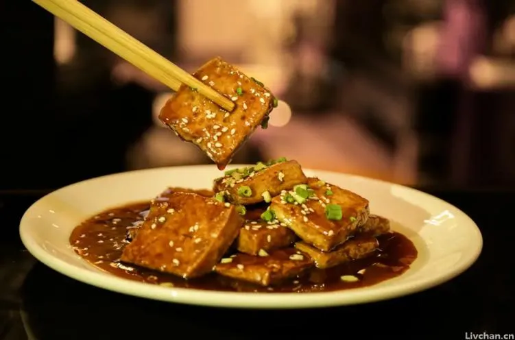 微小说:《蘸汁豆腐》,看完久久不能平静