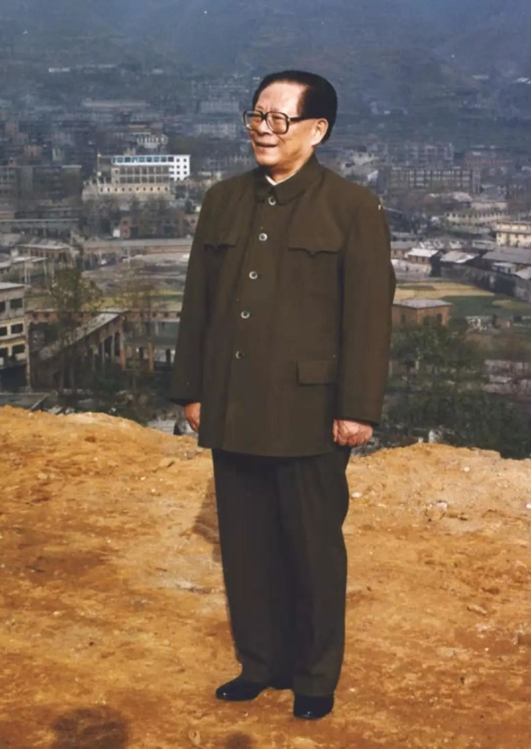 纪念江泽民同志——从书香人家走出的总书记