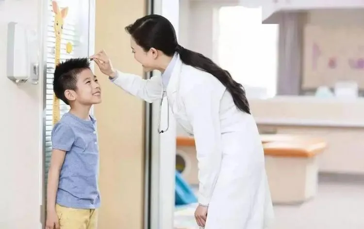 四种长个食物是孩子长高的加速器,想让孩子长高个儿,家中要常备
