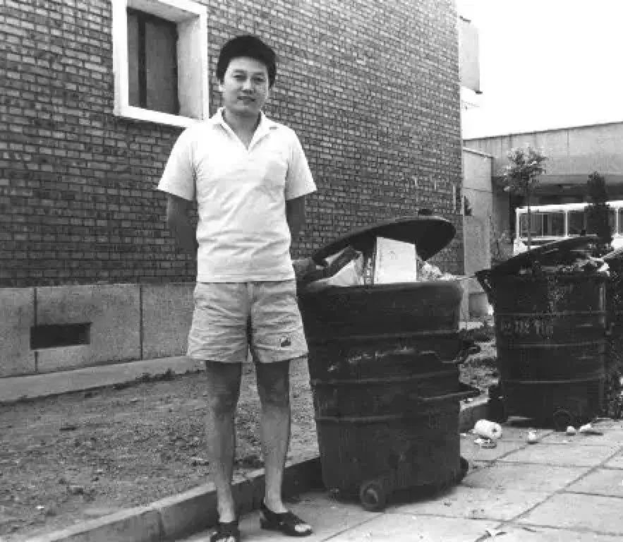 王朔谈亲家朱新建