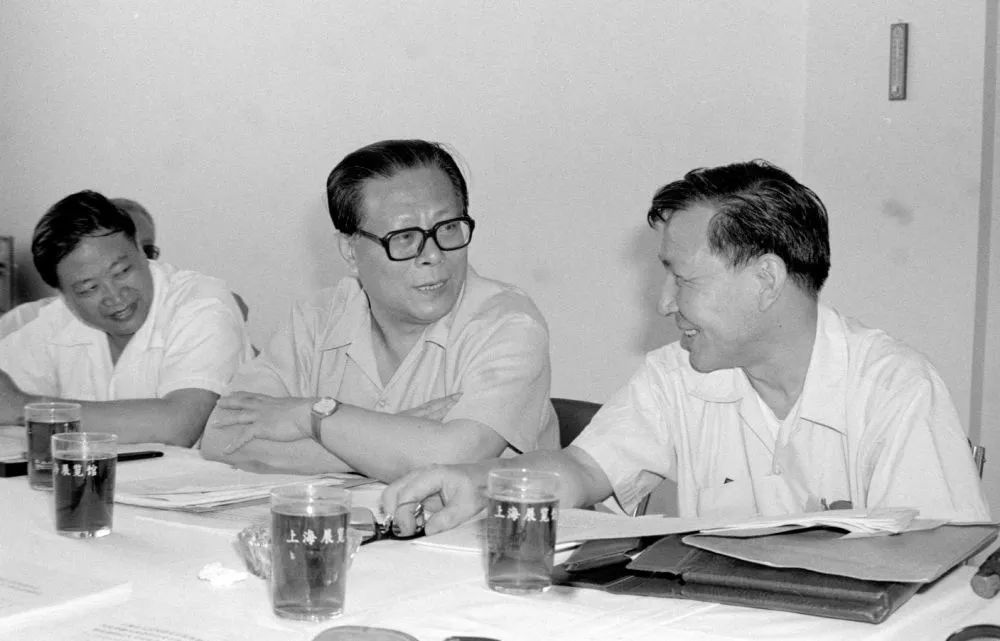 江泽民——从求学革命到总书记