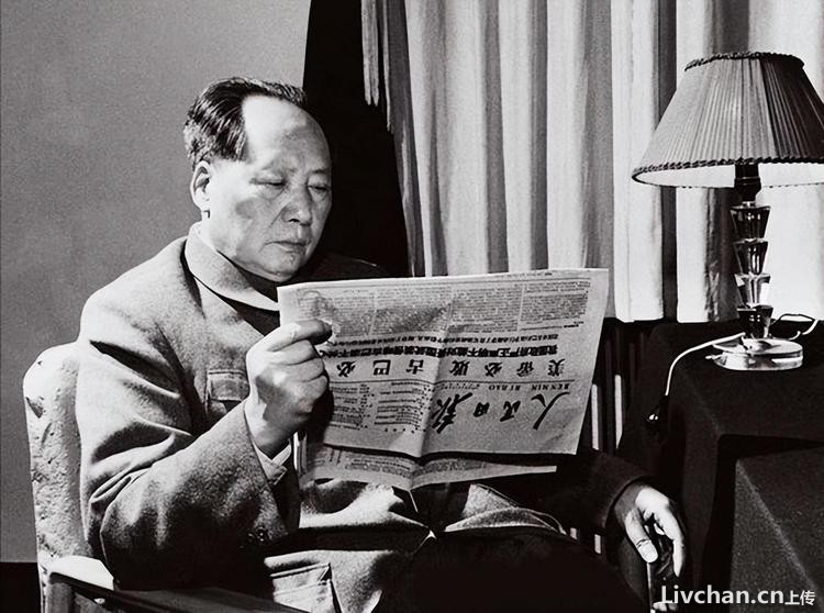 69年林彪重游井冈山，写下一首《西江月•重上井冈山》，毛主席看后批注：这是历史公案