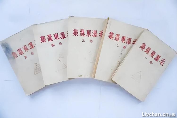 69年林彪重游井冈山，写下一首《西江月•重上井冈山》，毛主席看后批注：这是历史公案