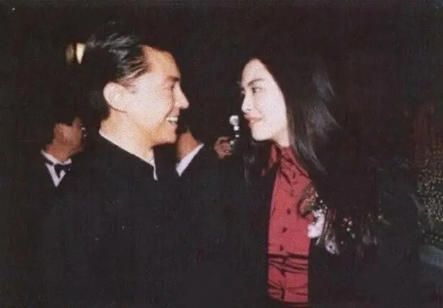 巨星尊龙:来时无父无母,活的干干净净,颜值与演技可吊打小鲜肉 巨星尊龙:来时无父无母,活的干干净净,颜值与演技可吊打小鲜肉