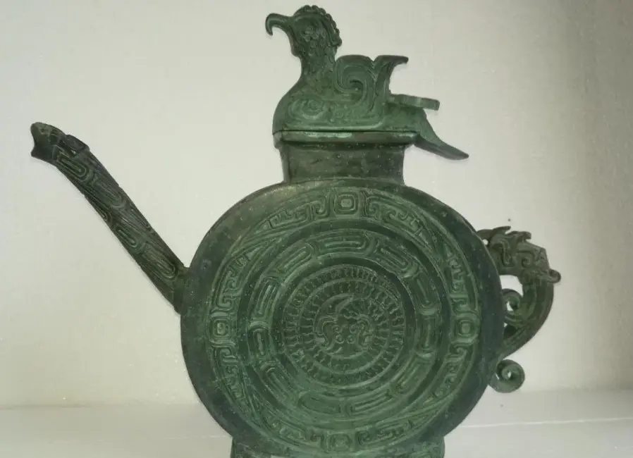 鉴宝大师刘岩当年17万“骗画”，转手卖8700万，后来如何？