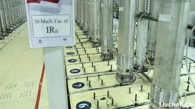 一夜之间，伊朗各地火光冲天，以色列下的手？突出一个快狠准