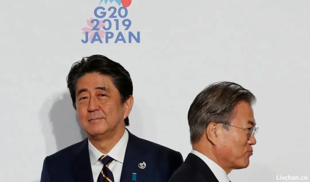  《安倍回忆录》出版：普京刀里藏笑，最讨厌文在寅，曝出很多内幕