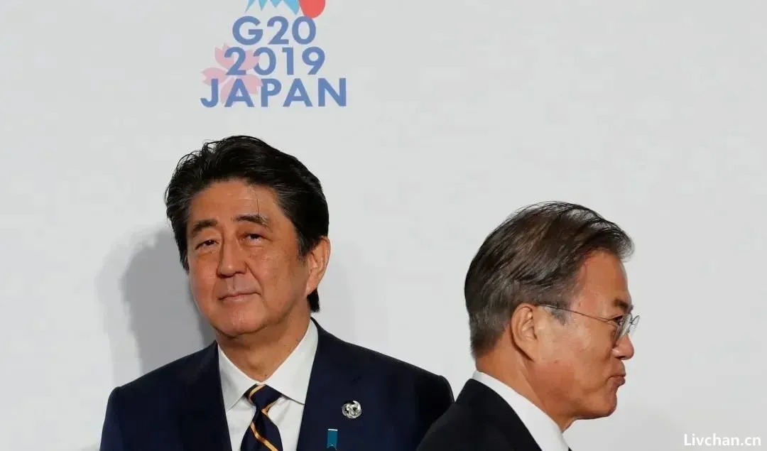 《安倍回忆录》出版:普京刀里藏笑,最讨厌文在寅,曝出很多内幕