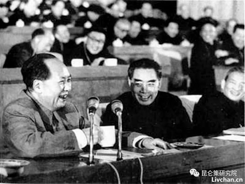 熊蕾：学习毛主席的新闻思想
