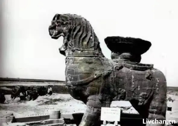 重达32吨的“镇海吼”，历经千年风雨不倒，却倒在了专家的修复上