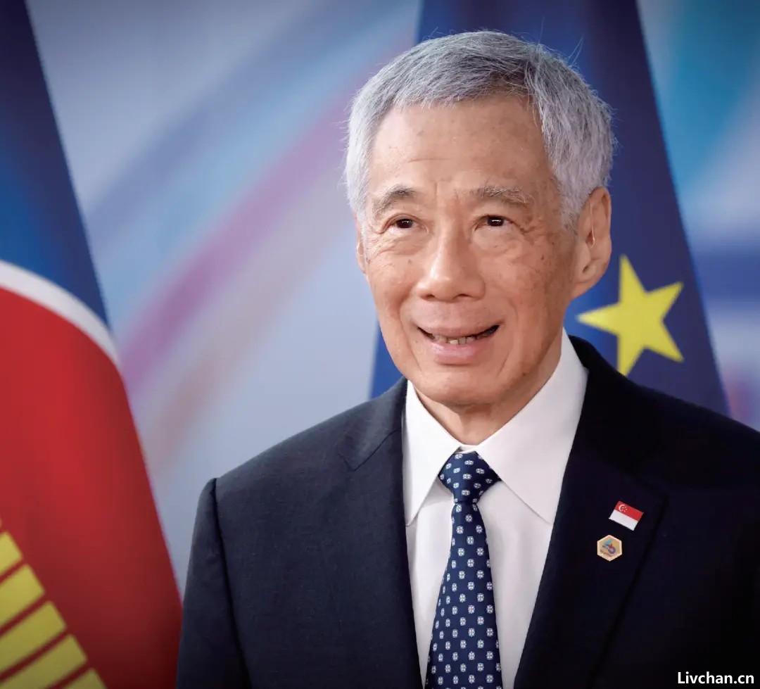 李显龙，在中美关系的波涛中冲浪