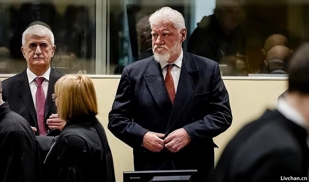 前南斯拉夫解体，死得最壮烈的将军：被西方审判，当庭服毒身亡
