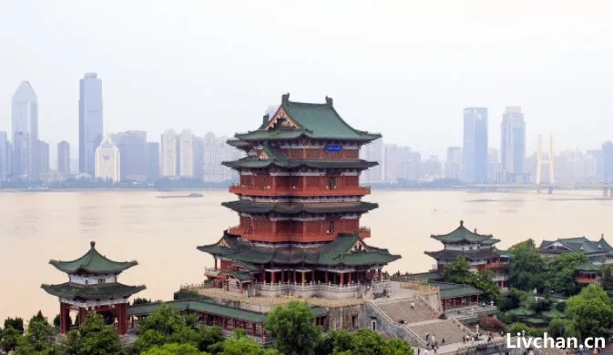 真正改变命运的,就是《滕王阁序》里的四句话