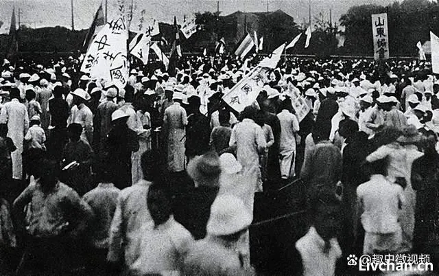 瞿秋白提议将汉字拉丁化，赵元任写下96字奇文反驳，全文一个读音