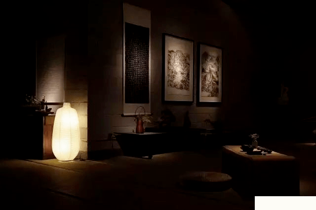 乾坤容我静，名利任人忙