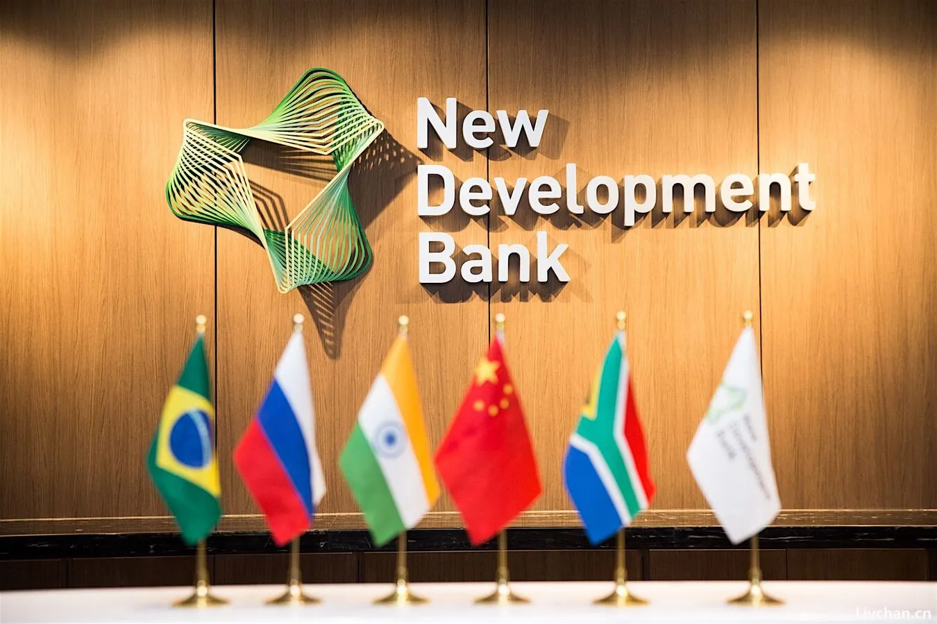 外媒看中国——为什么都想成为金砖国家?