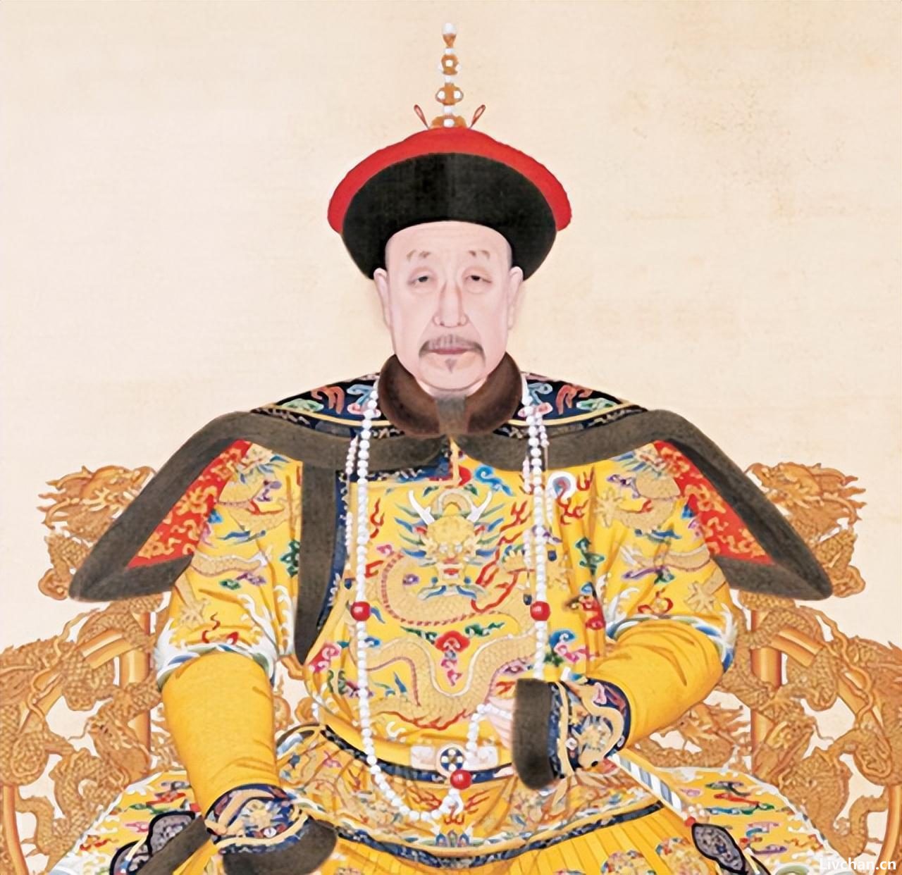 忠诚的哈萨克人：两次回归却遭乾隆拒绝，致清朝损失44万平方公里