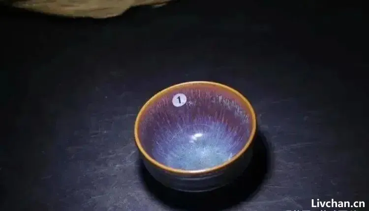 长相相近的天目盏和建盏,区别在哪?
