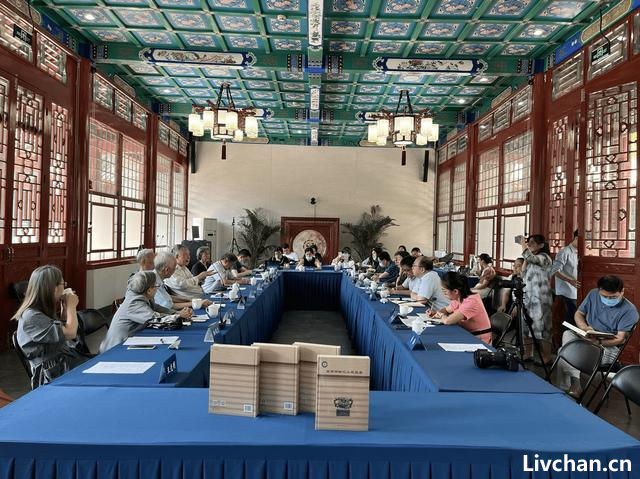 二里头已发现74年，西方为何仍否定夏朝？夏朝记录缺失是否是因为“焚书坑儒”？