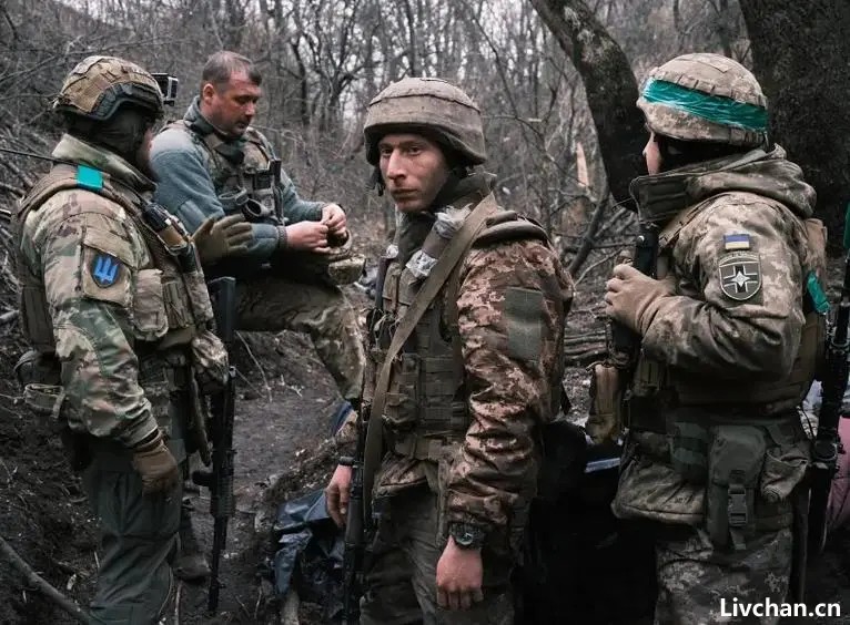 美众院推迟审议“军援乌克兰”，以色列优先，“泽连斯基感觉自己被西方盟友背叛”