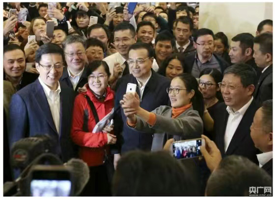中华人民共和国原总理李克强同志生平及国内外对他的高度评价