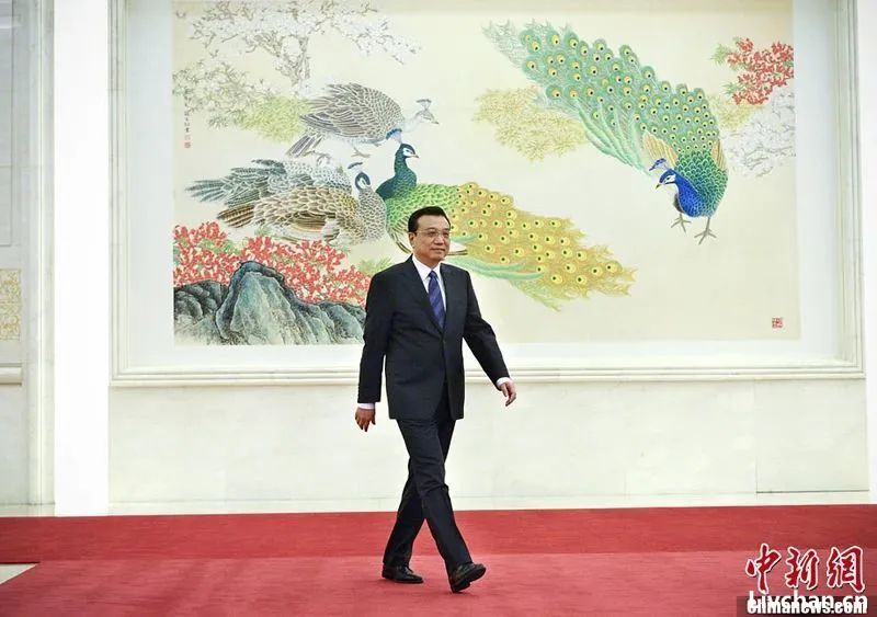 中华人民共和国原总理李克强同志生平及国内外对他的高度评价