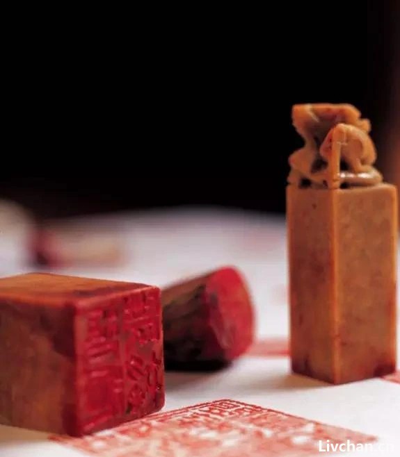 聊一聊书画作品中用印的那些事？书画用印都有什么讲究呢？