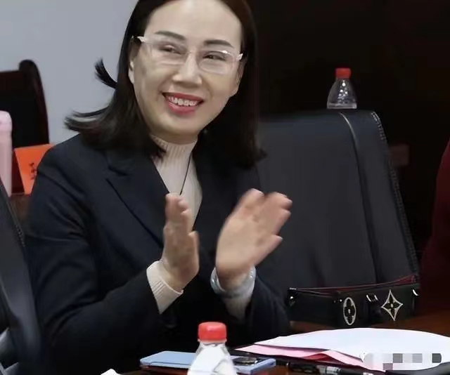 湖北襄阳健桥医院院长叶有芝贩卖出生证引公愤和热议 湖北襄阳健桥医院院长叶有芝贩卖出生证引公愤和热议