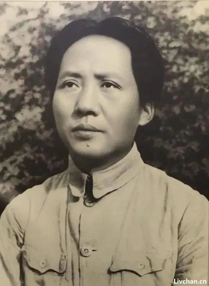 年轻时身无分文，长征时四处受阻的毛泽东为啥不焦虑？