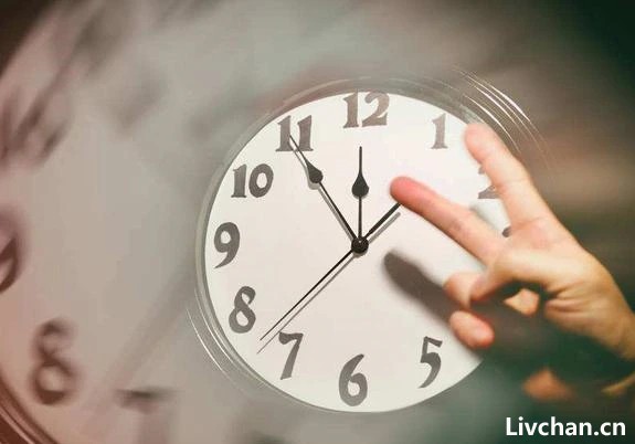 今后基金经理挣钱了要低调不能炫富,不能随意离职 今后基金经理挣钱了要低调不能炫富,不能随意离职