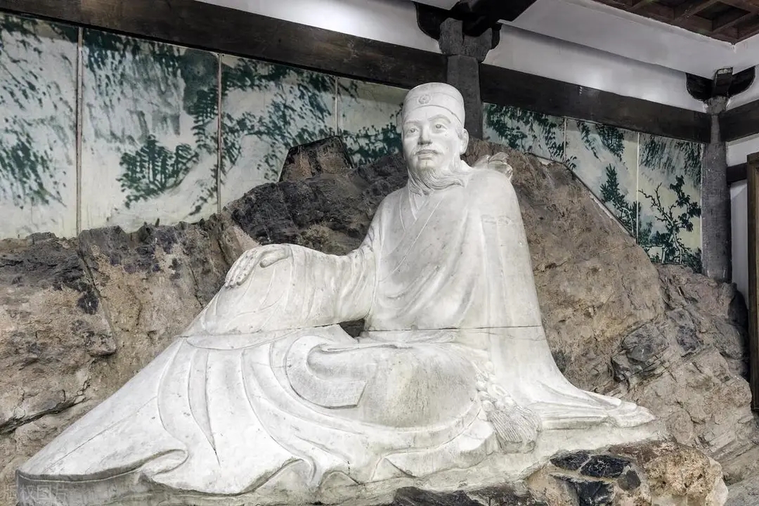 “离离原上草”中“离离”何意？白居易写的并非这两字，为何被改？
