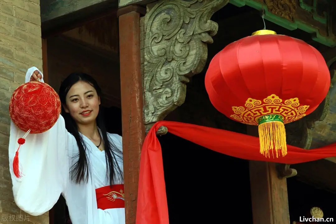 古诗词里的“西风”、“西楼”和“西窗”分别有何特别的寓意