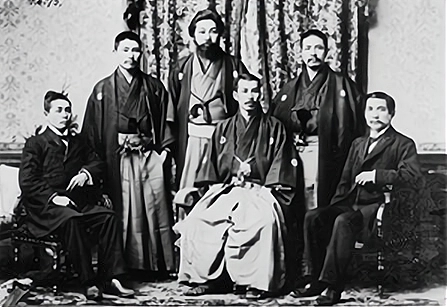 晚清重臣李鸿章，签订《辛丑条约》，成为满清背锅侠